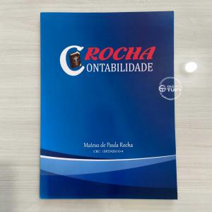 Pastas com Bolsa - Verniz Total Couche 250g 45x31 cm aberta / 22,5x31 cm fechada Colorido Frente 4x0 cor (Parte interna sem impressão) Verniz Total Frente Vinco e Bolsa em branco (sem personalização) 