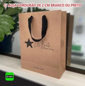 Sacolas de Papel Kraft Alça Gordurão Kraft 135g 24 larg x 32 alt x 10 cm 1x0 preto sem revestimento Alça Gordurão 